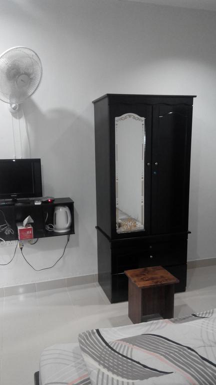 Niyaz Inn Пантай Ченанг Екстериор снимка